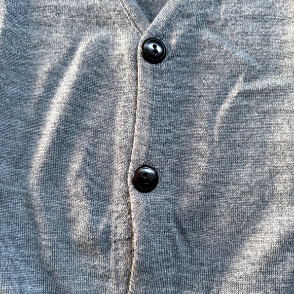 Men's J.Crew Merino Wool Cardigan Sweater - Gray - Medium - V-Neck Buttoned - Picture 3 of 7